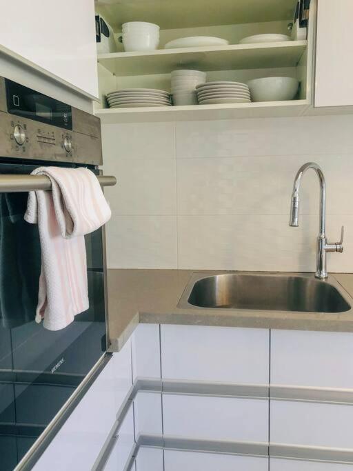 Royal Aparatment On The Sea , Blvd Nitza 34 Netánja Kültér fotó
