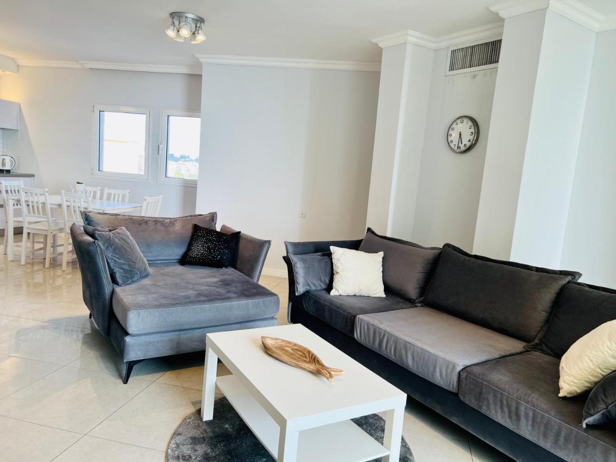 Royal Aparatment On The Sea , Blvd Nitza 34 Netánja Kültér fotó