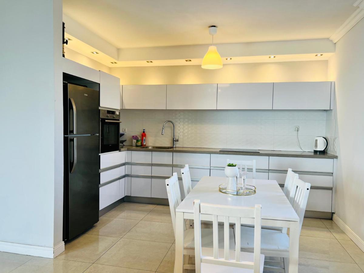 Royal Aparatment On The Sea , Blvd Nitza 34 Netánja Kültér fotó
